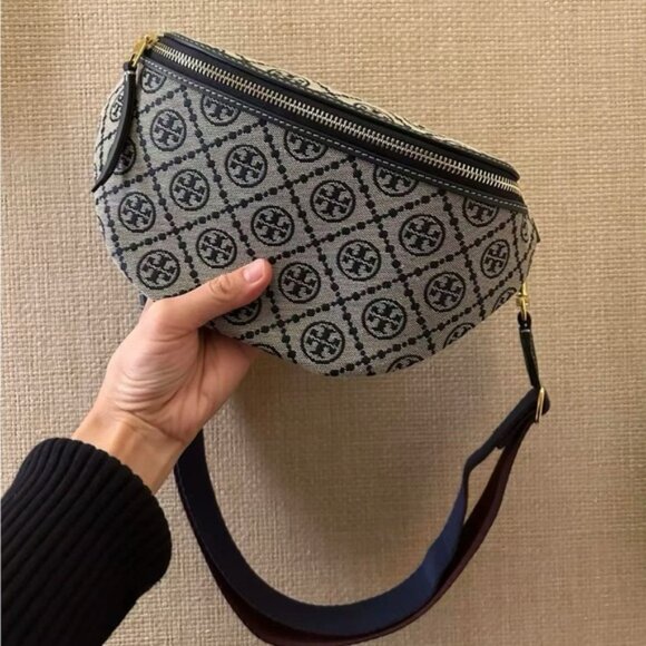 NWT Tory BurchT Monogram Belt Bag - Picture 4 of 9
